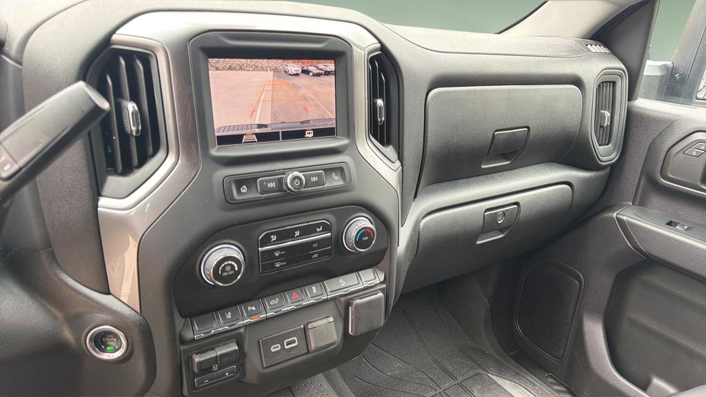 Used 2024 Chevrolet Silverado 2500 Custom w/ Custom Value Package image 19