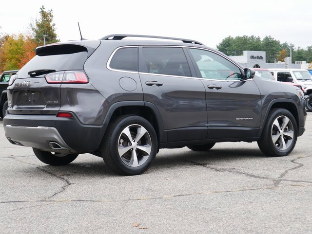 Used 2022 Jeep Cherokee Limited image 6