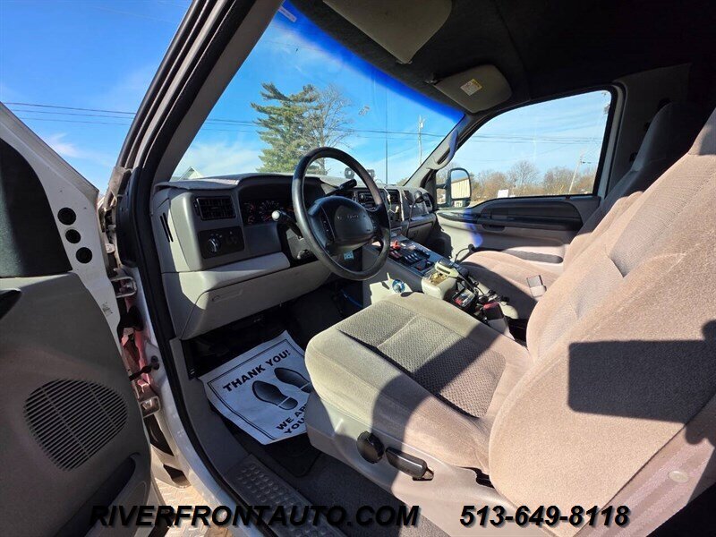 Used 2001 Ford F350 4x4 Regular Cab DRW Super Duty image 11