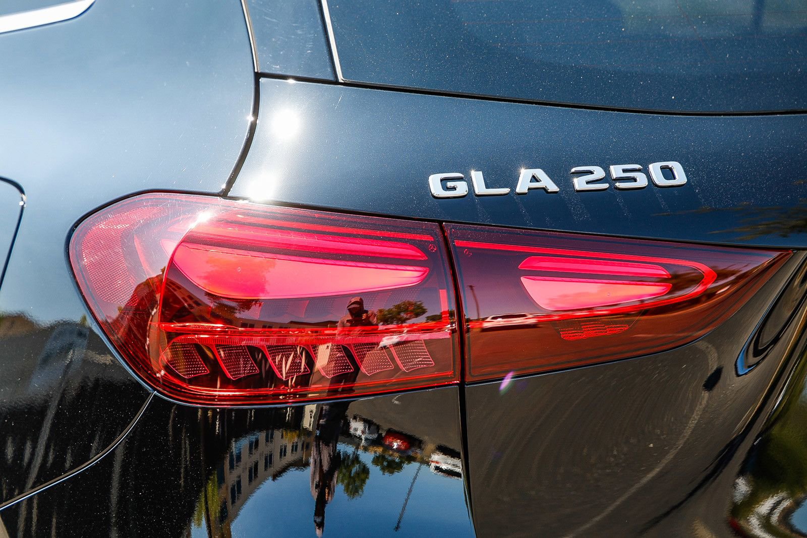 Certified 2025 Mercedes-Benz GLA 250 image 8