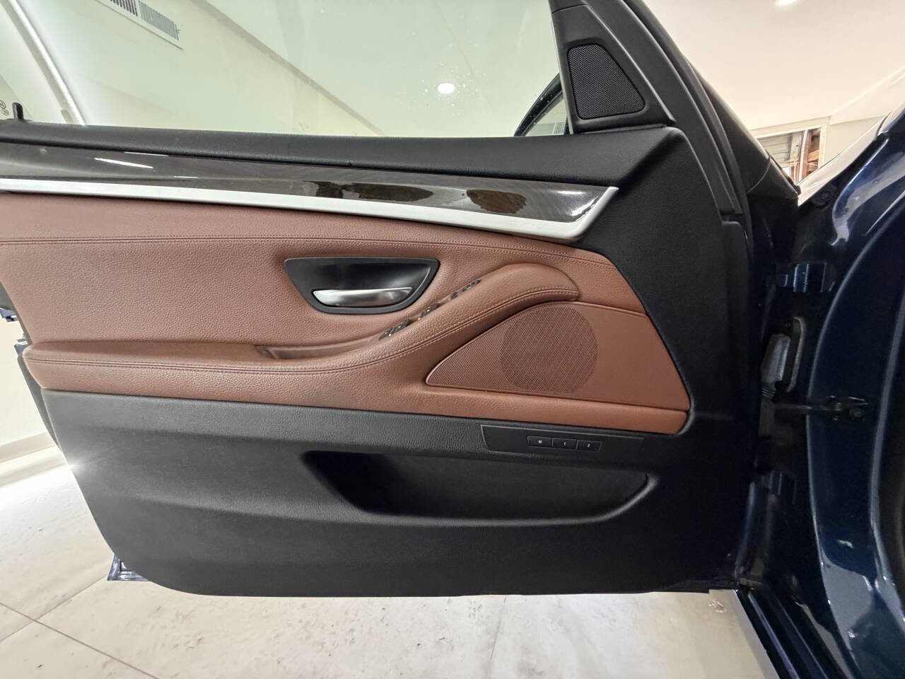 Used 2013 BMW 528i xDrive Sedan AWD/4WD image 28