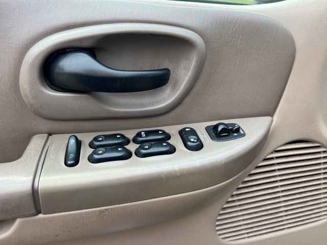 Used 2002 Ford F150 4x4 SuperCrew image 17