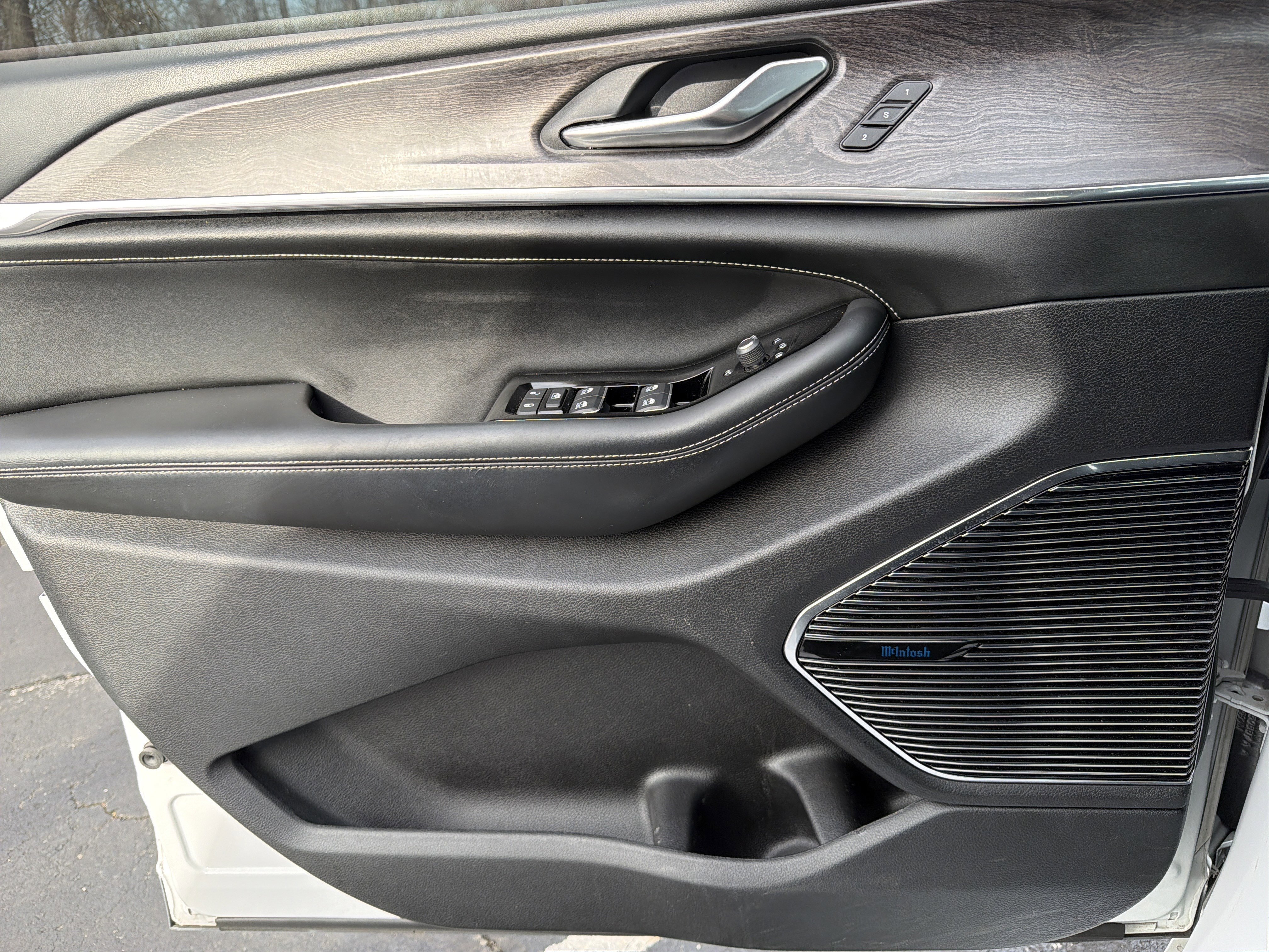 Certified 2022 Jeep Grand Cherokee Overland image 38