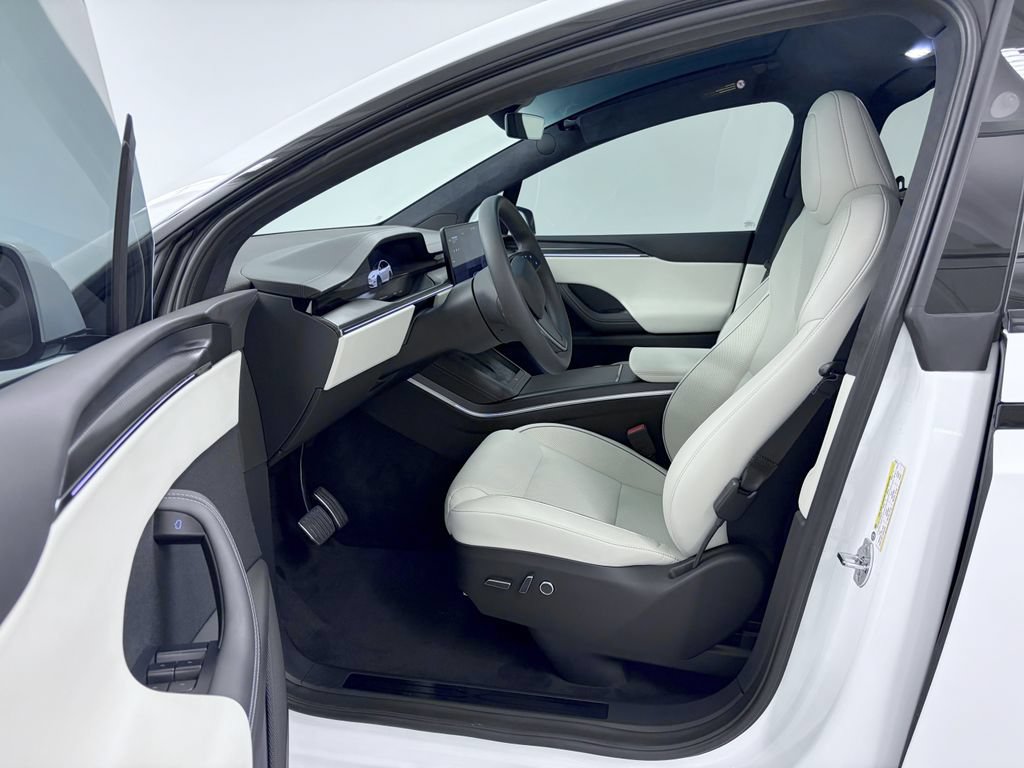 Used 2026 Tesla Model X Plaid AWD/4WD image 12