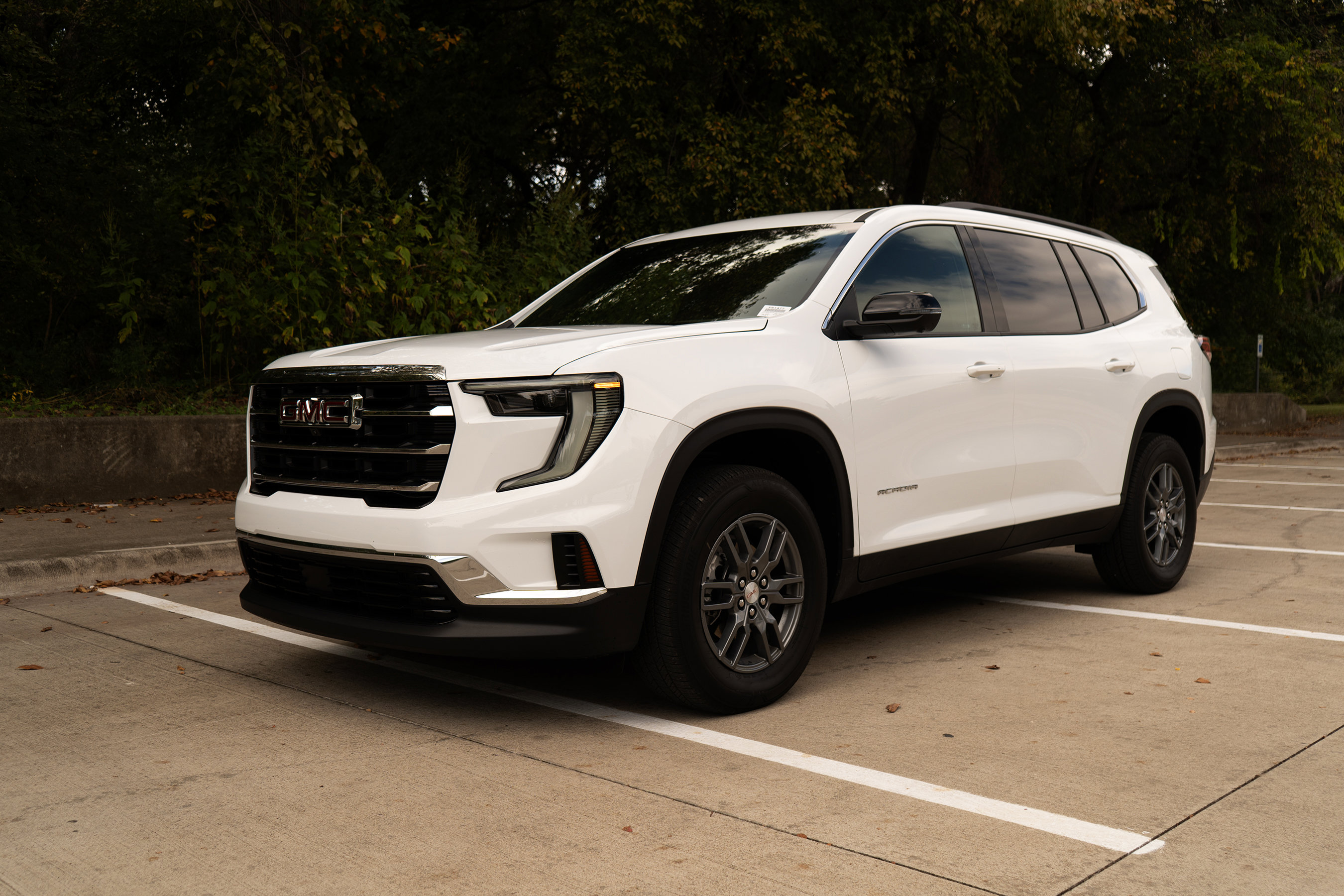 Used 2025 GMC Acadia Elevation image 5