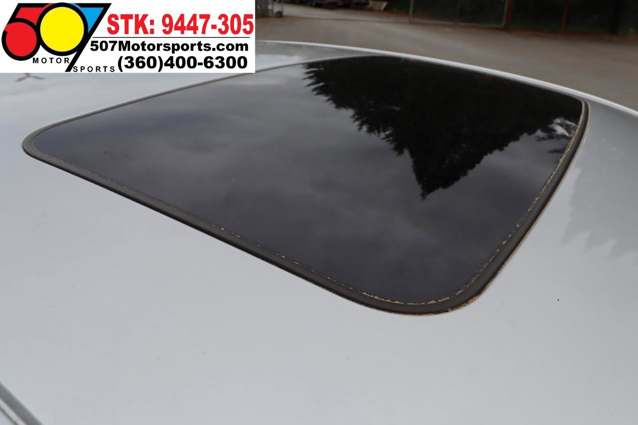 Used 2016 Chevrolet Malibu LT w/ Sun And Convenience Package FWD image 24