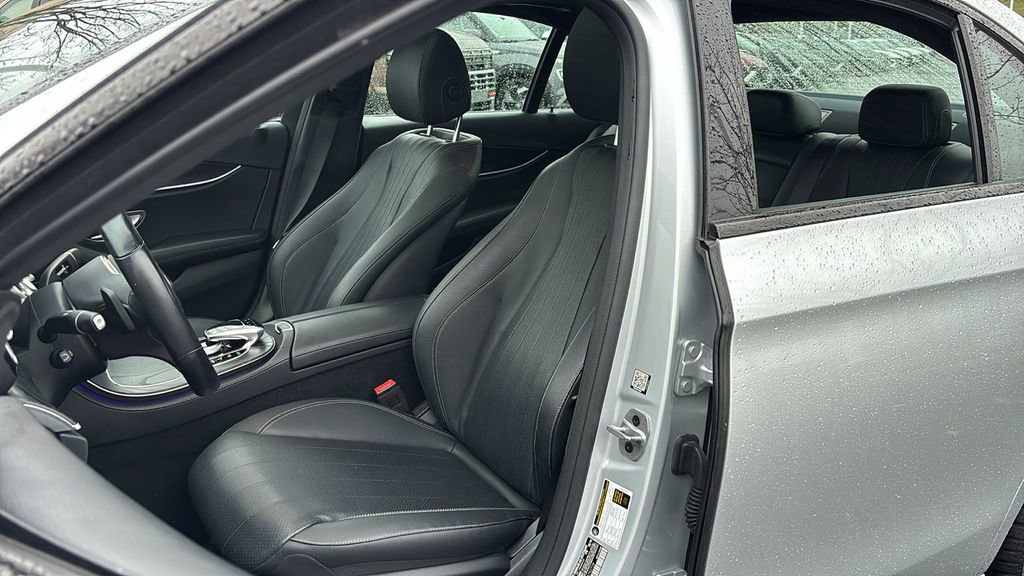 Used 2020 Mercedes-Benz E 350 4MATIC Sedan image 10