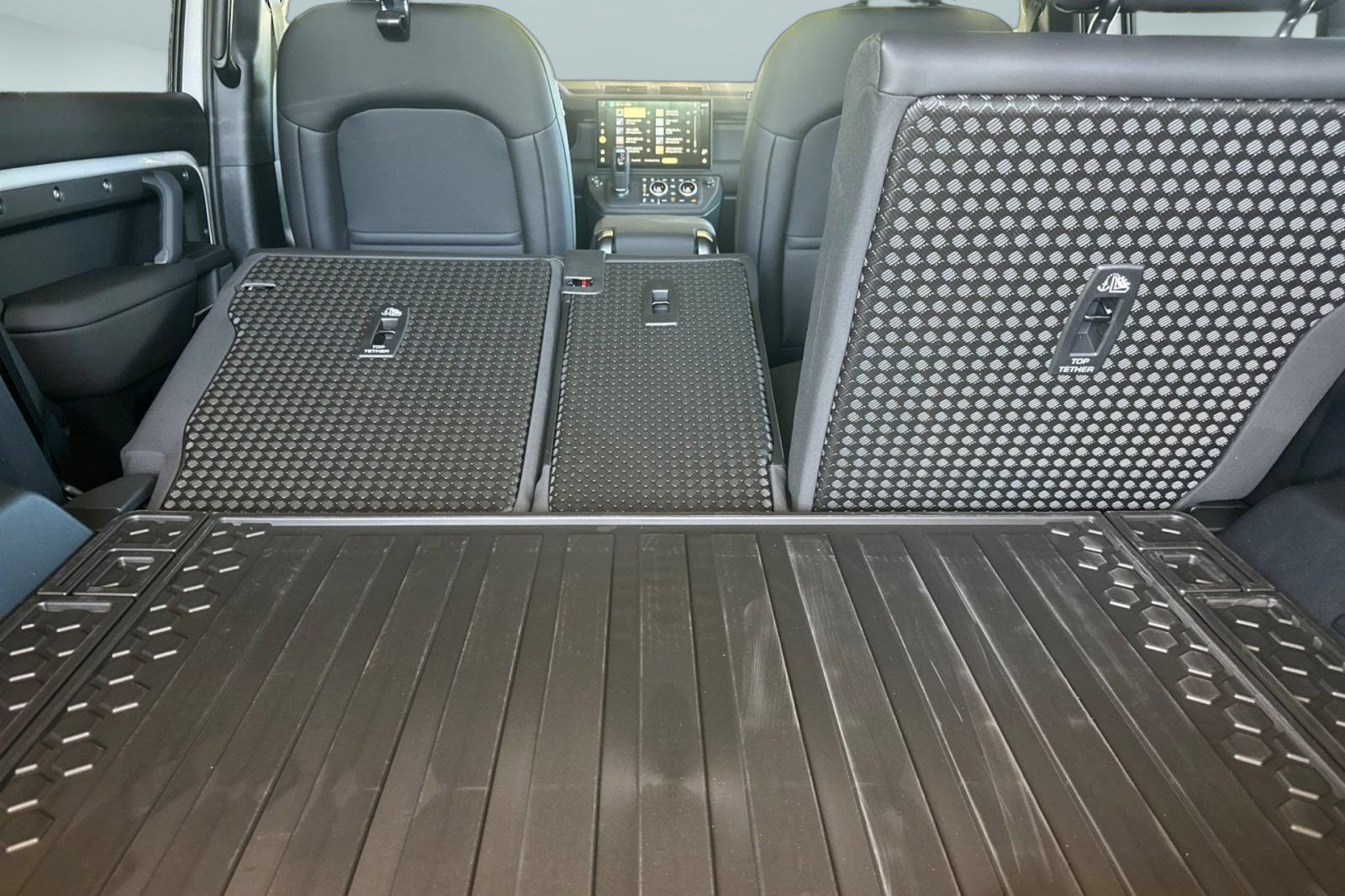 New 2026 Land Rover Defender 110 S AWD/4WD image 21