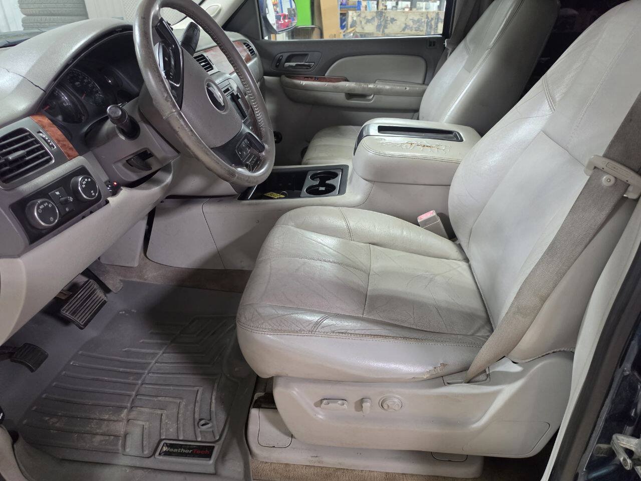 Used 2007 Chevrolet Avalanche LTZ w/ LTZ Preferred Equipment Group AWD/4WD image 18