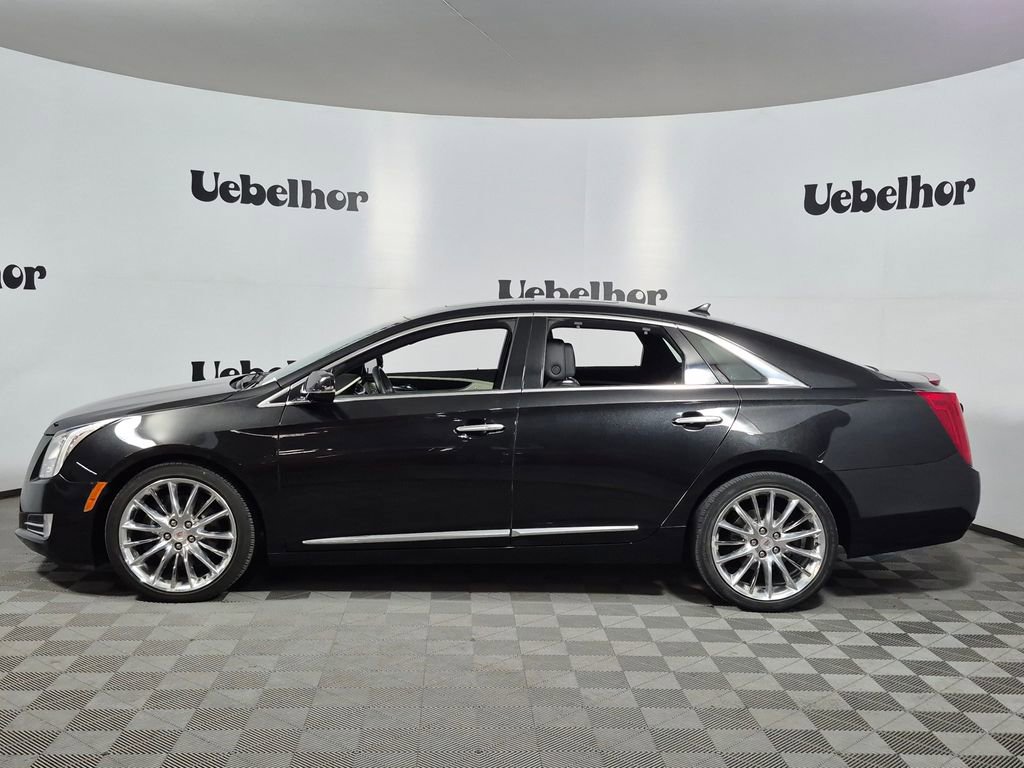 Used 2013 Cadillac XTS Platinum AWD/4WD image 4