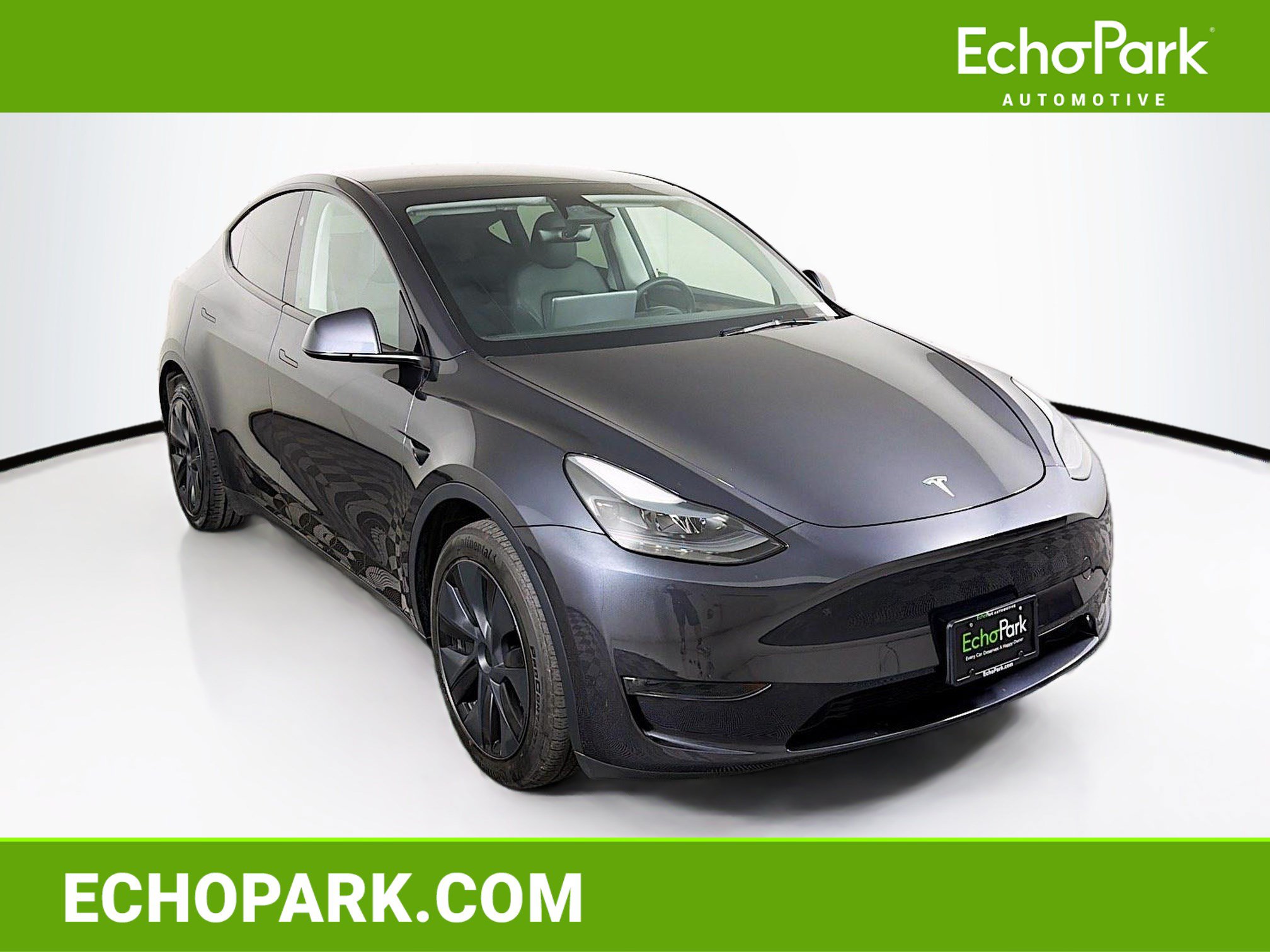 Used 2024 Tesla Model Y Long Range AWD/4WD image 1