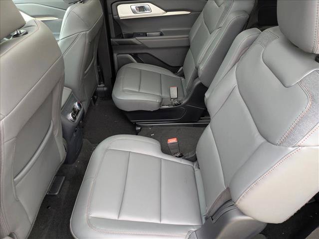 New 2026 Ford Explorer Active w/ Active Comfort Package AWD/4WD image 17