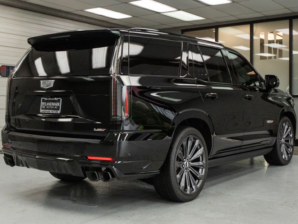 Used 2025 Cadillac Escalade V image 54