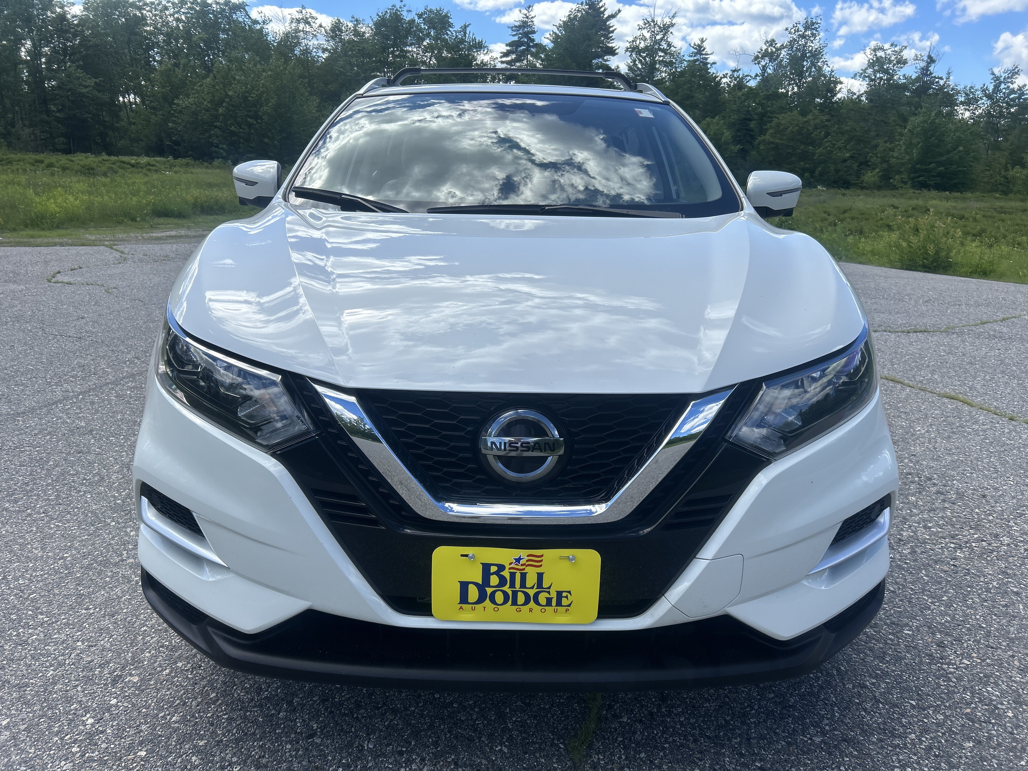 Certified 2022 Nissan Rogue Sport SL AWD/4WD image 2