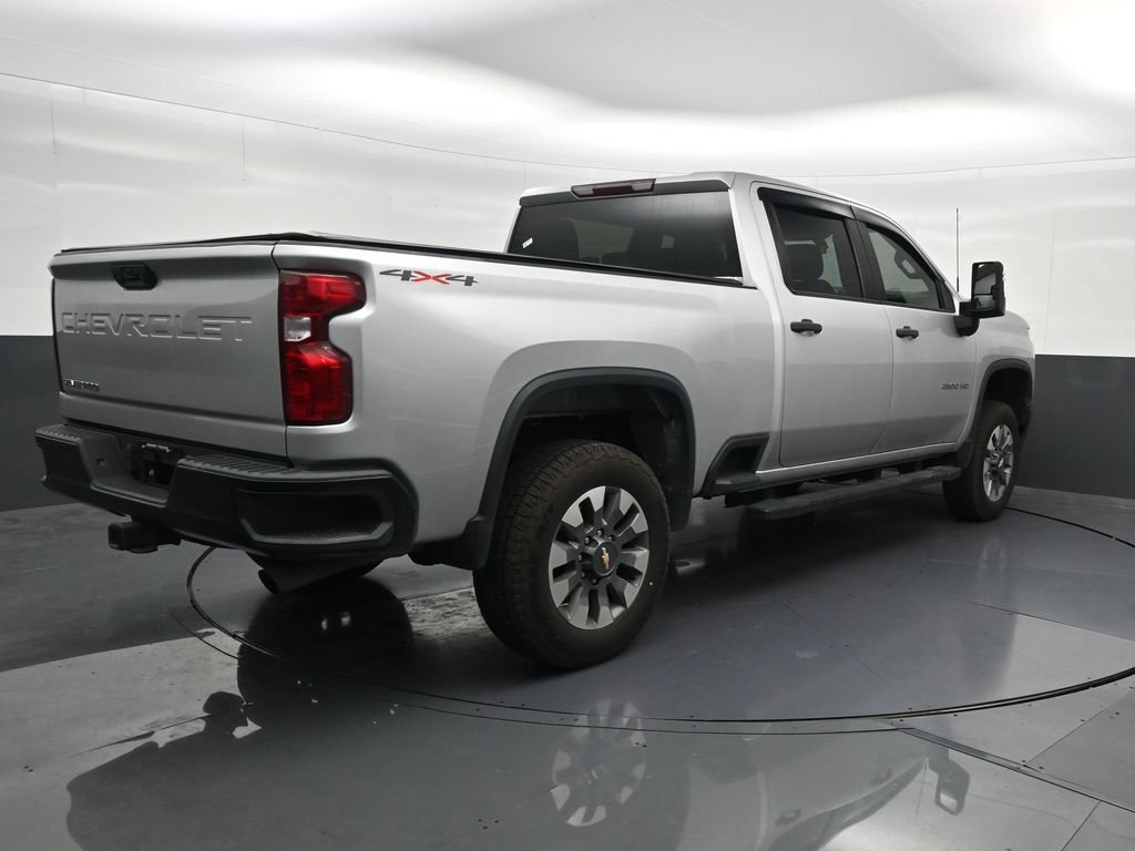 Used 2022 Chevrolet Silverado 2500 Custom w/ Custom Convenience Package AWD/4WD image 5