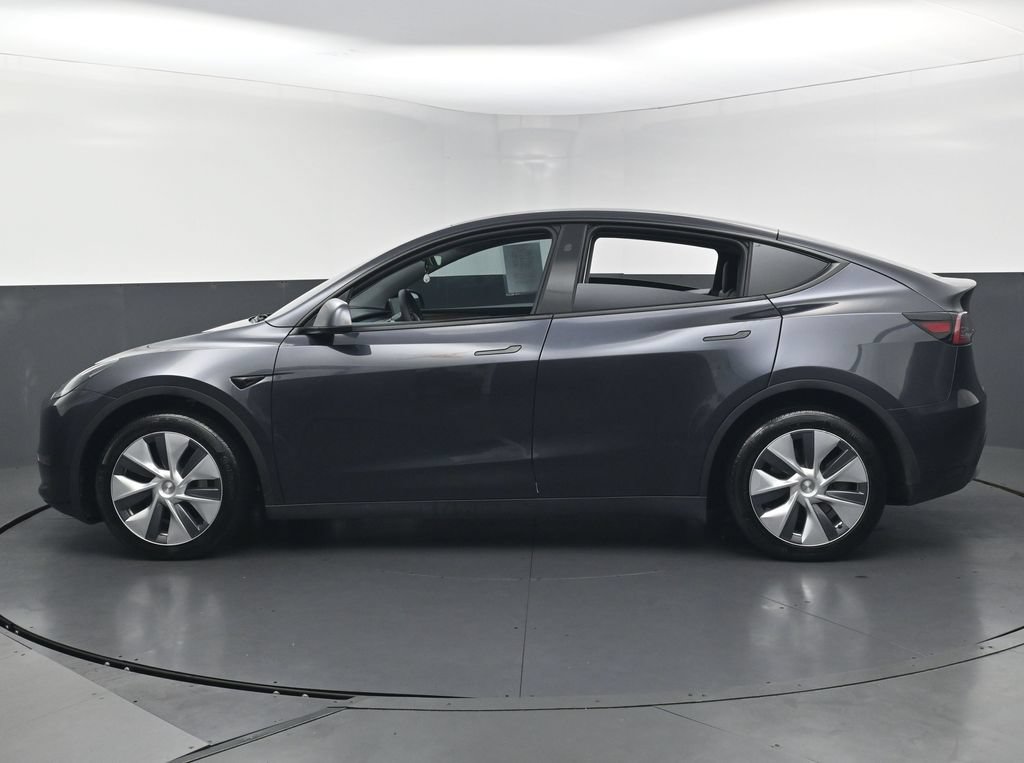 Used 2024 Tesla Model Y Long Range AWD/4WD image 4
