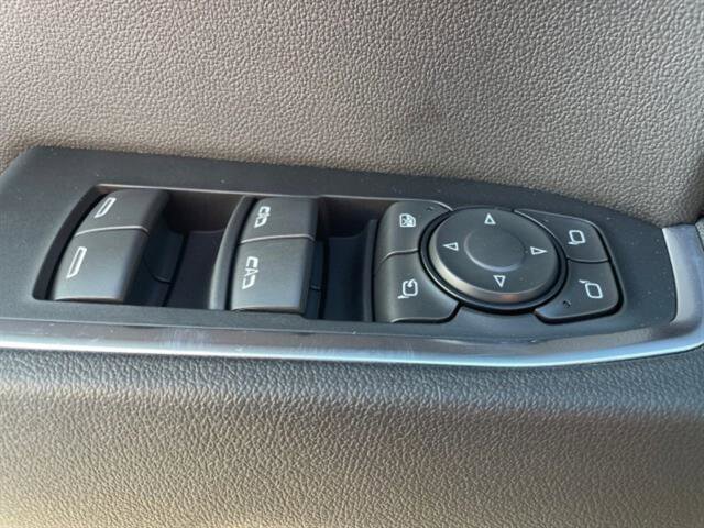 Used 2025 Chevrolet Silverado 1500 LTZ w/ LTZ Premium Package image 15