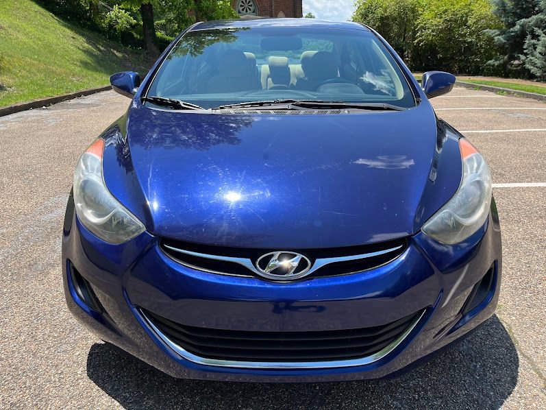 Used 2013 Hyundai Elantra GLS FWD image 29