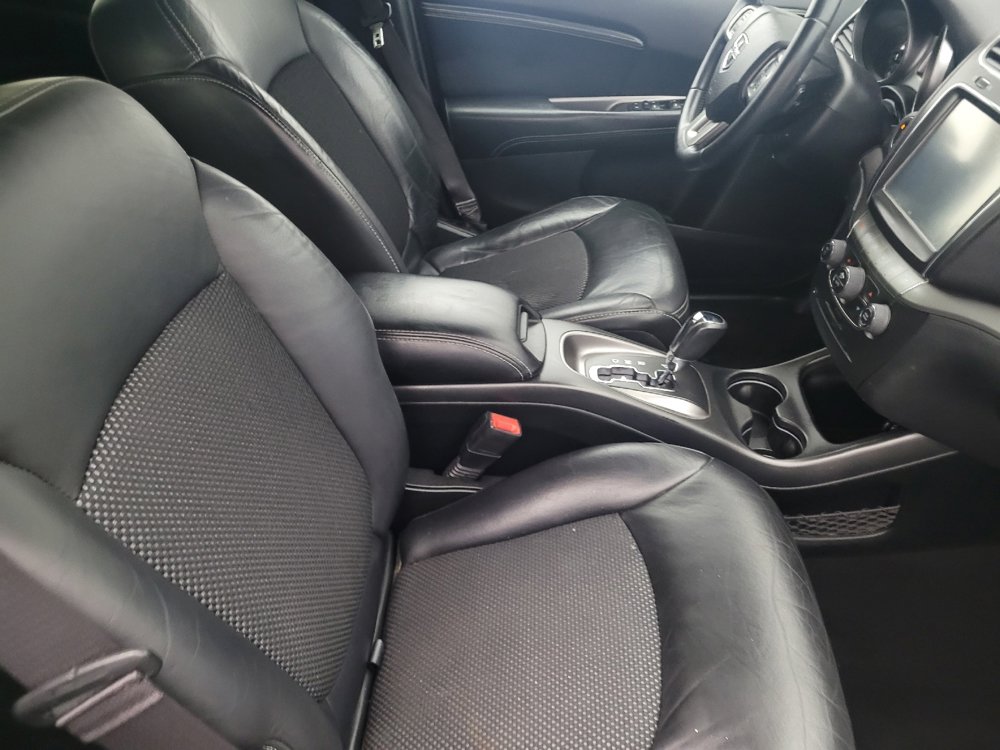 Used 2015 Dodge Journey Crossroad w/ Flexible Seating Group FWD image 21