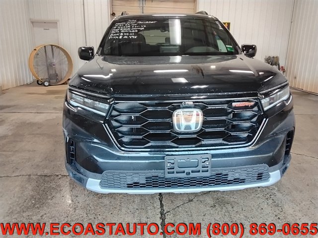 Used 2025 Honda Pilot TrailSport image 7