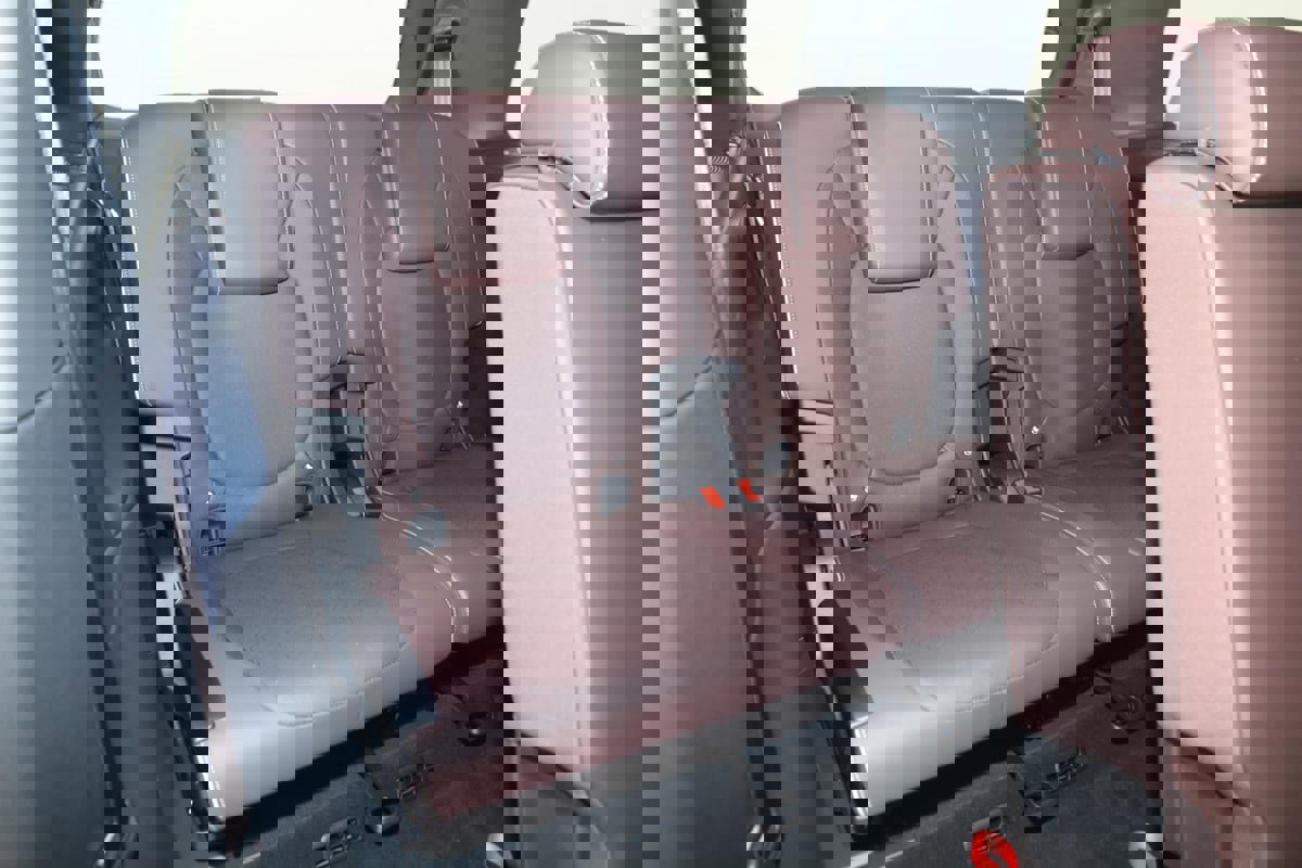 Used 2025 Volkswagen ID. Buzz Pro S image 15