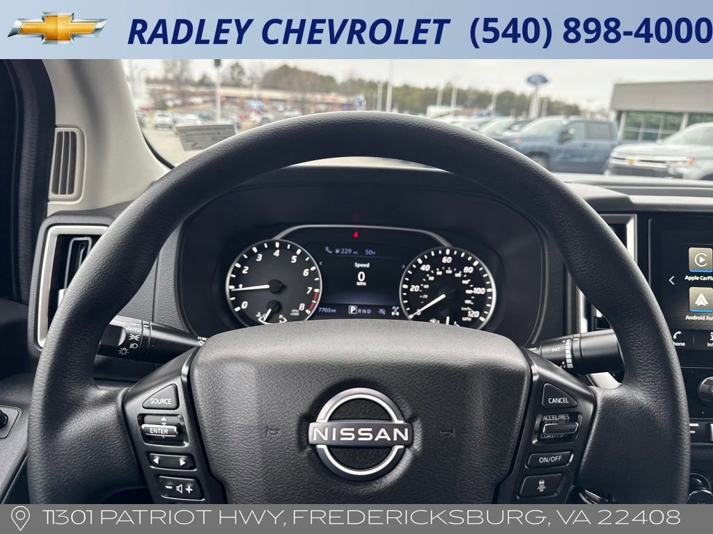 Used 2025 Nissan Frontier SV image 6