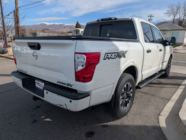 Used 2018 Nissan Titan PRO-4X image 4