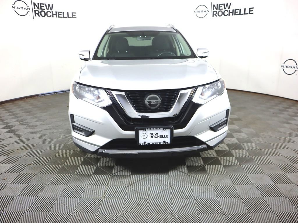 Used 2018 Nissan Rogue SV AWD/4WD image 2