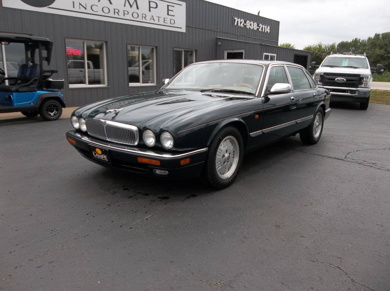 Used 1995 Jaguar XJ Vanden Plas RWD image 4