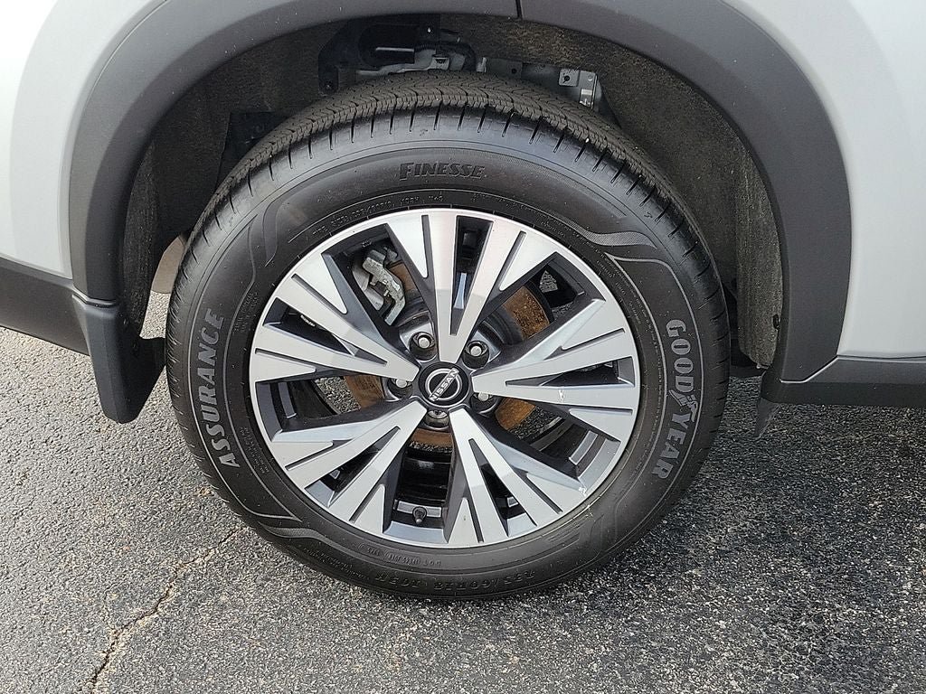 Used 2022 Nissan Rogue SV FWD image 7