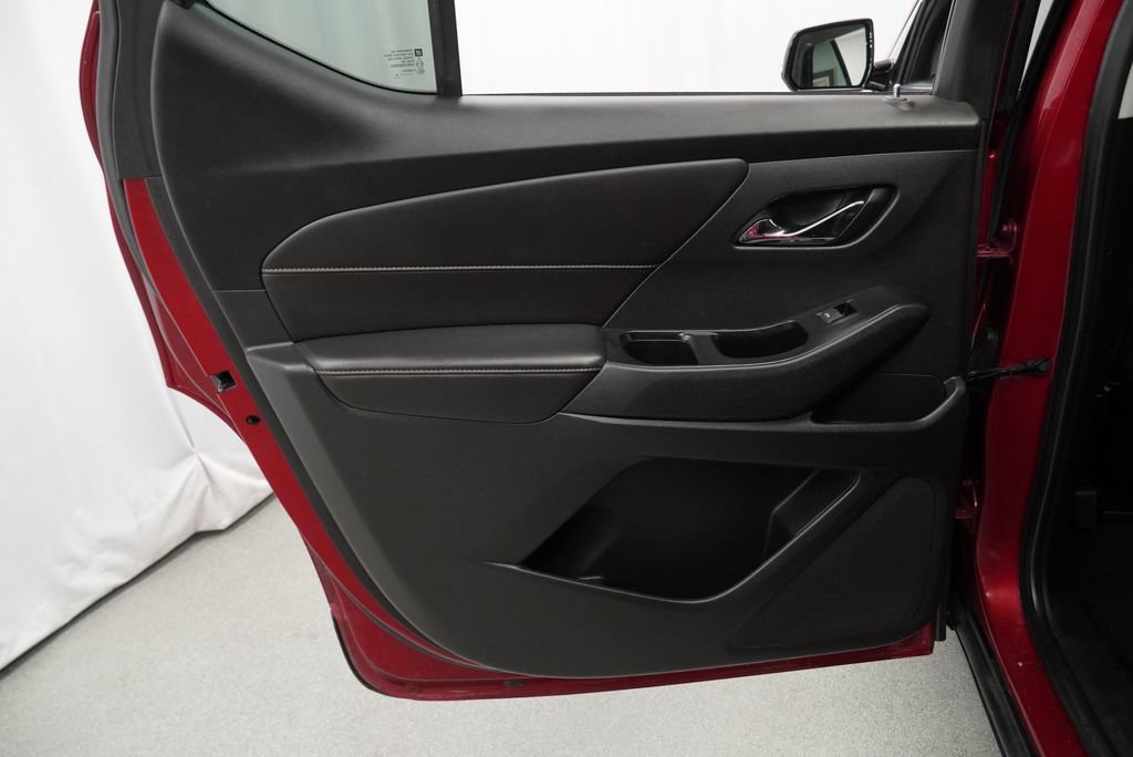 Used 2018 Chevrolet Traverse LT FWD image 29