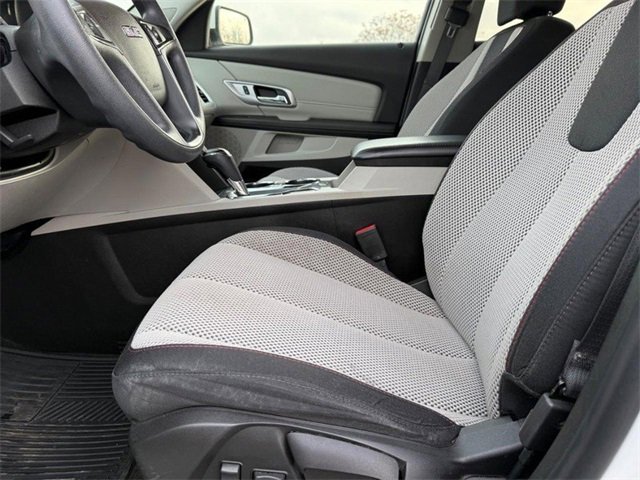 Used 2017 GMC Terrain SLE image 18