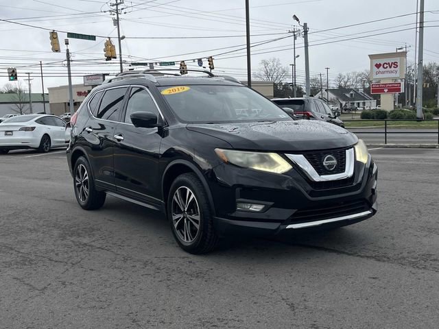 Used 2019 Nissan Rogue SV w/ Premium Package image 3