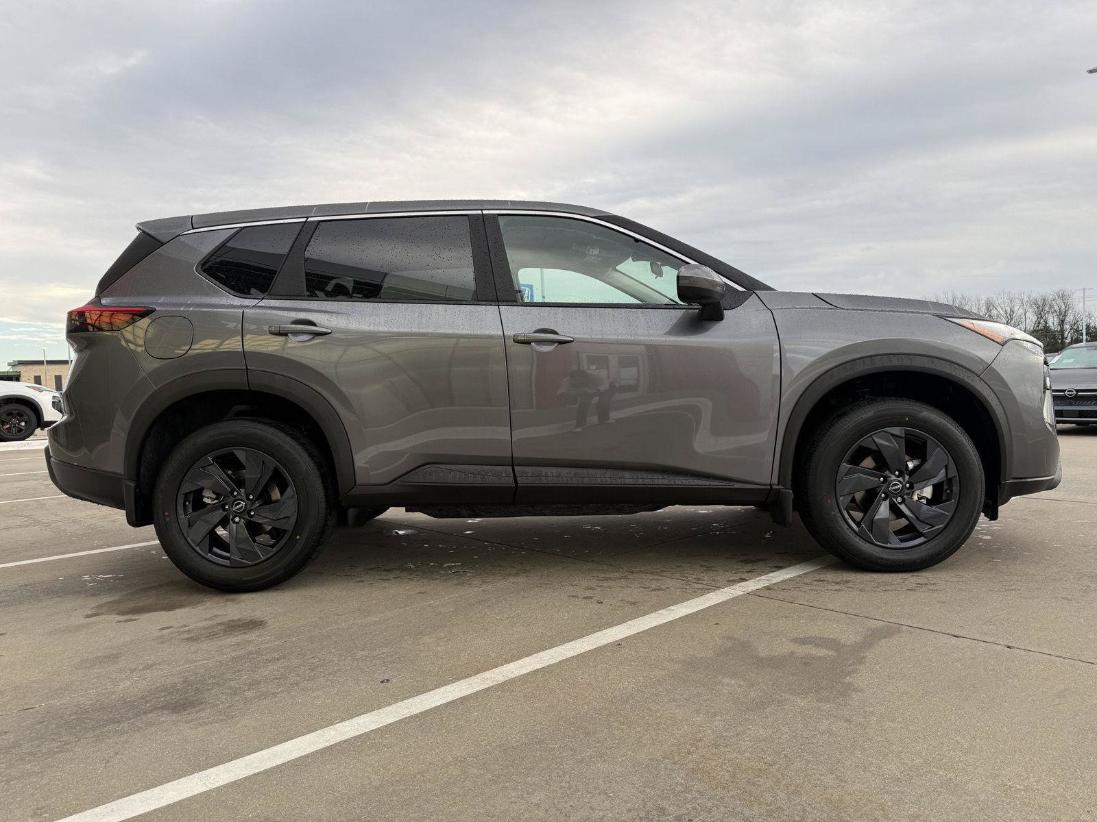 New 2026 Nissan Rogue SV w/ Cold Weather Package FWD image 5