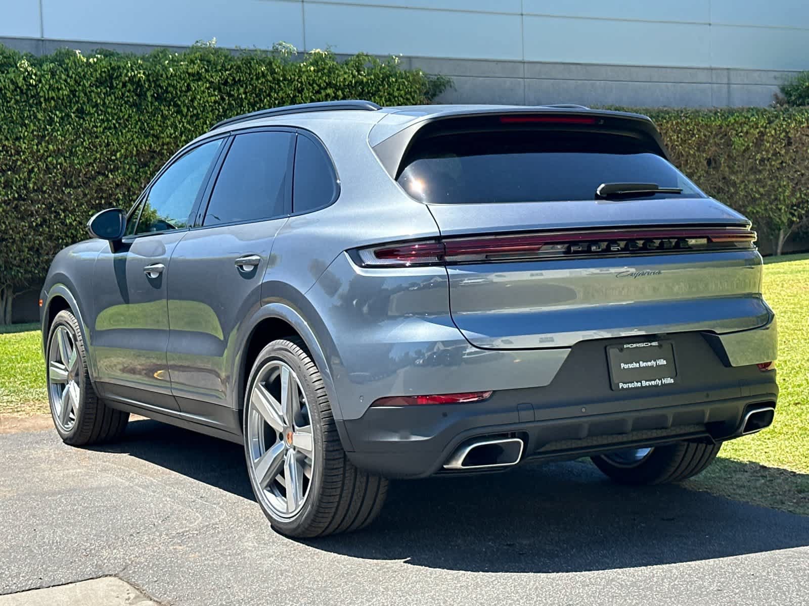 New 2026 Porsche Cayenne AWD/4WD image 3