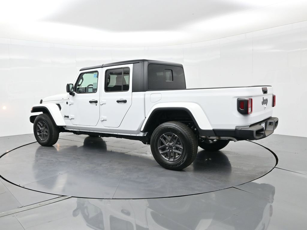 New 2025 Jeep Gladiator Sport image 9