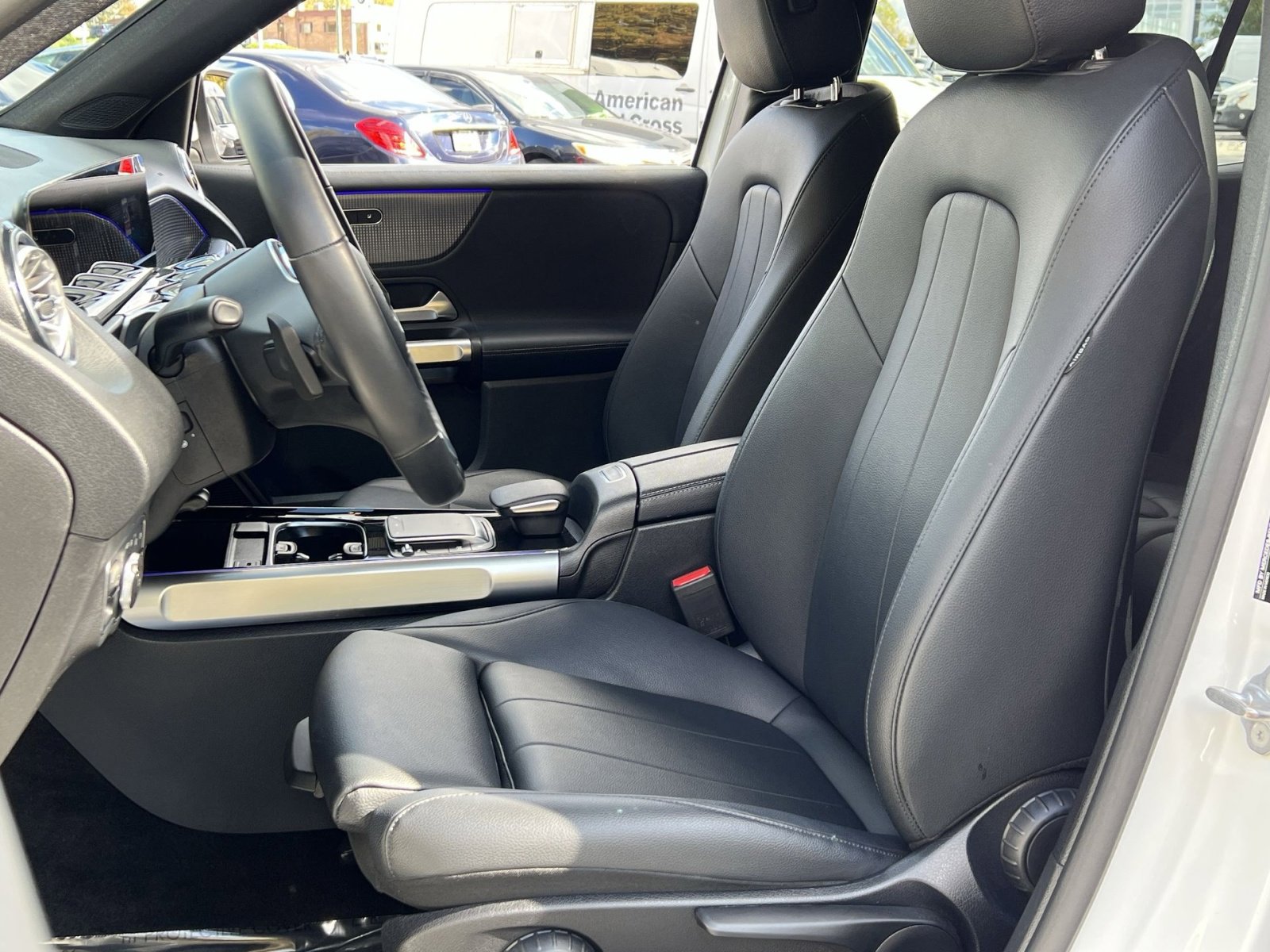 Certified 2022 Mercedes-Benz GLB 250 4MATIC image 11