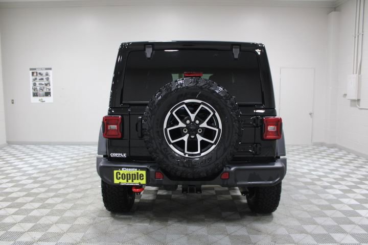 Used 2025 Jeep Wrangler Rubicon image 10