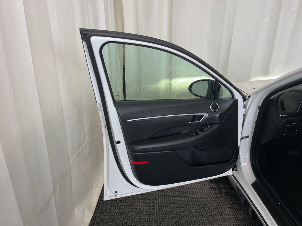 Used 2022 Hyundai Sonata SEL w/ Cargo Package FWD image 17