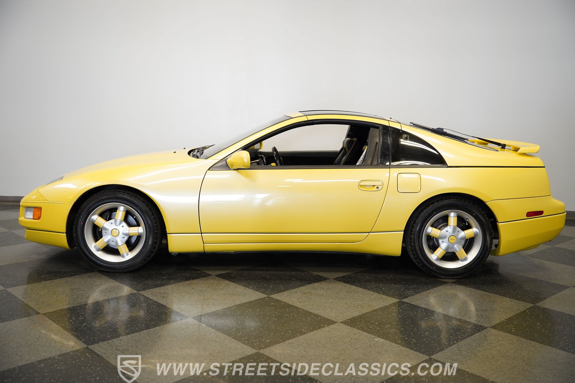 Used 1990 Nissan 300ZX GS RWD image 2