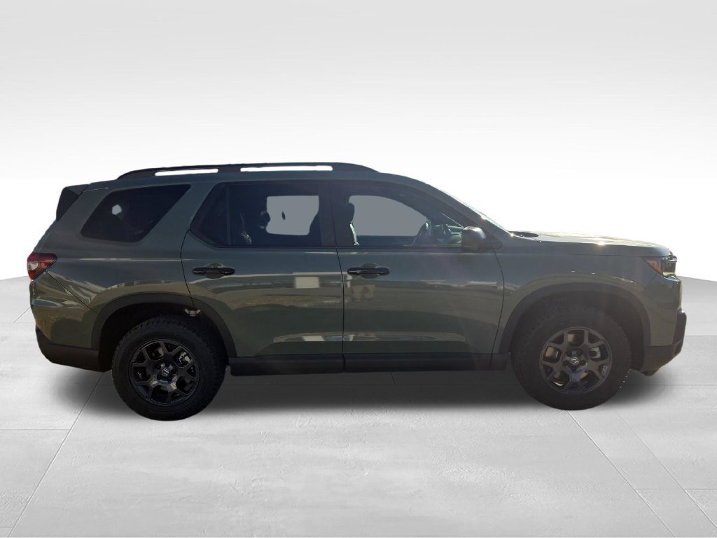 New 2026 Honda Pilot TrailSport image 6