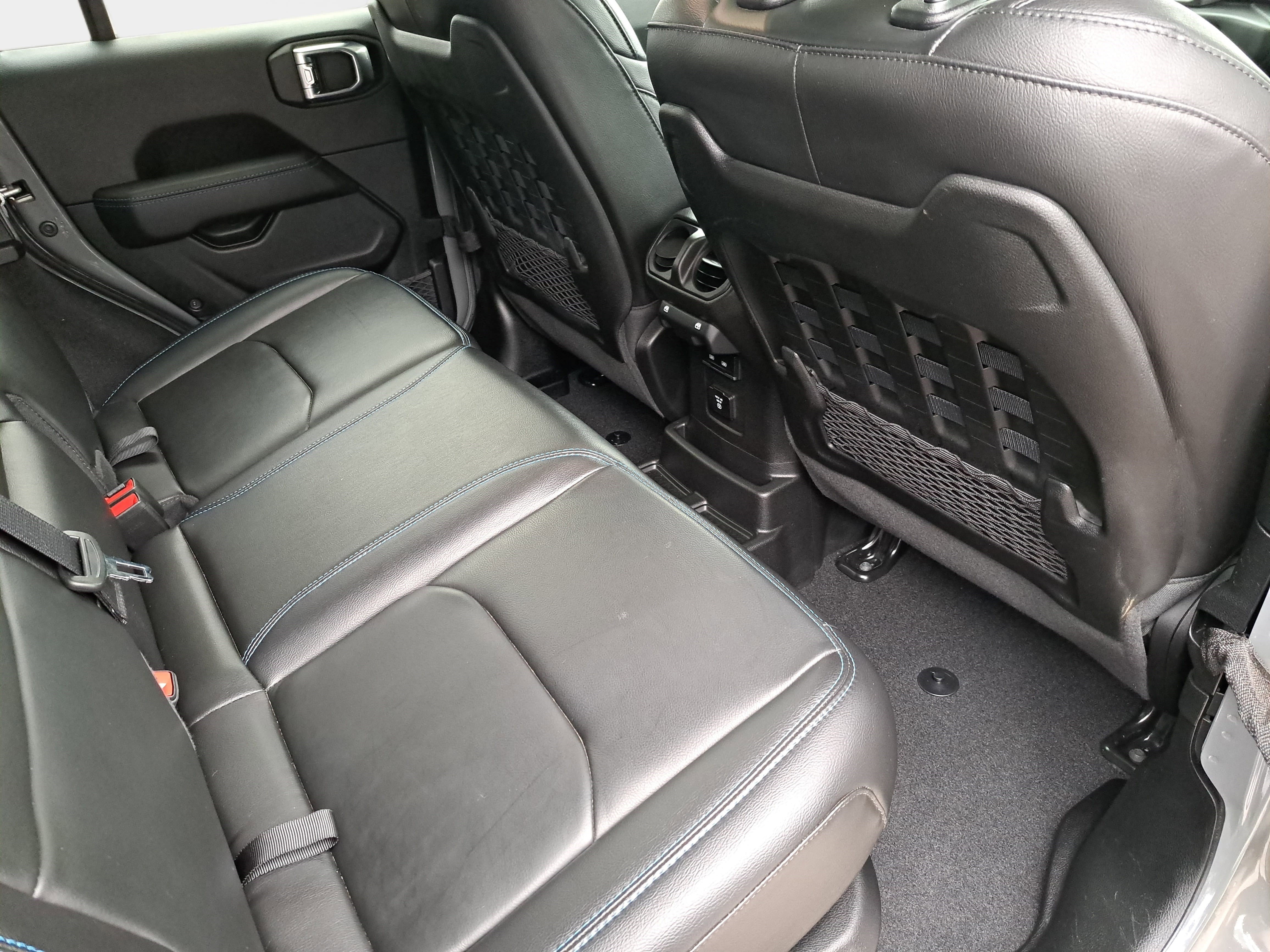 Used 2021 Jeep Wrangler Unlimited Rubicon 4xe w/ Steel Bumper Group image 11