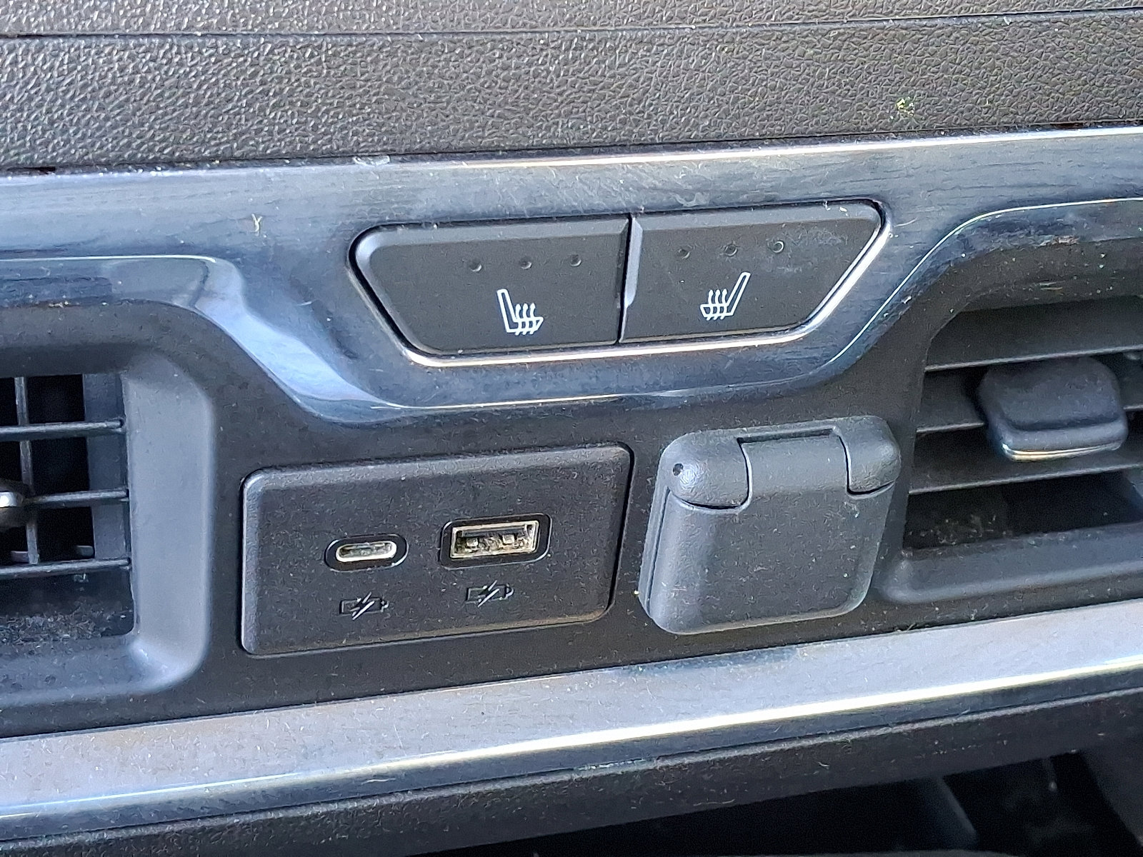 Used 2020 GMC Sierra 2500 Denali image 11