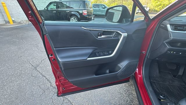 Used 2023 Toyota RAV4 XLE Premium AWD/4WD image 11