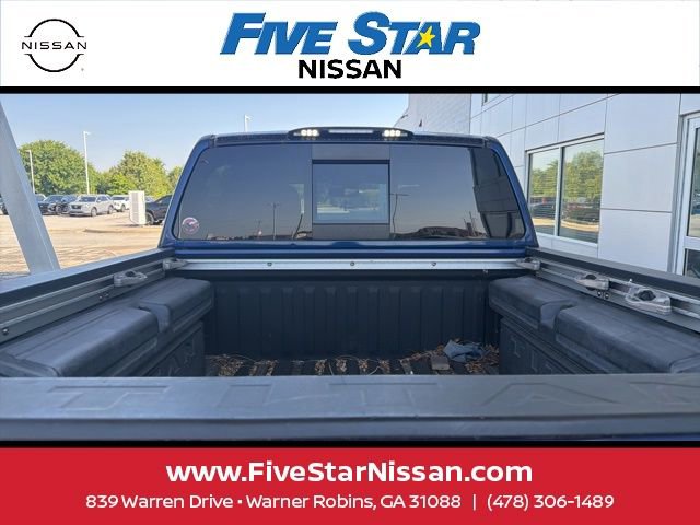 Used 2019 Nissan Titan PRO-4X w/ Pro-4x Convenience Package AWD/4WD image 12