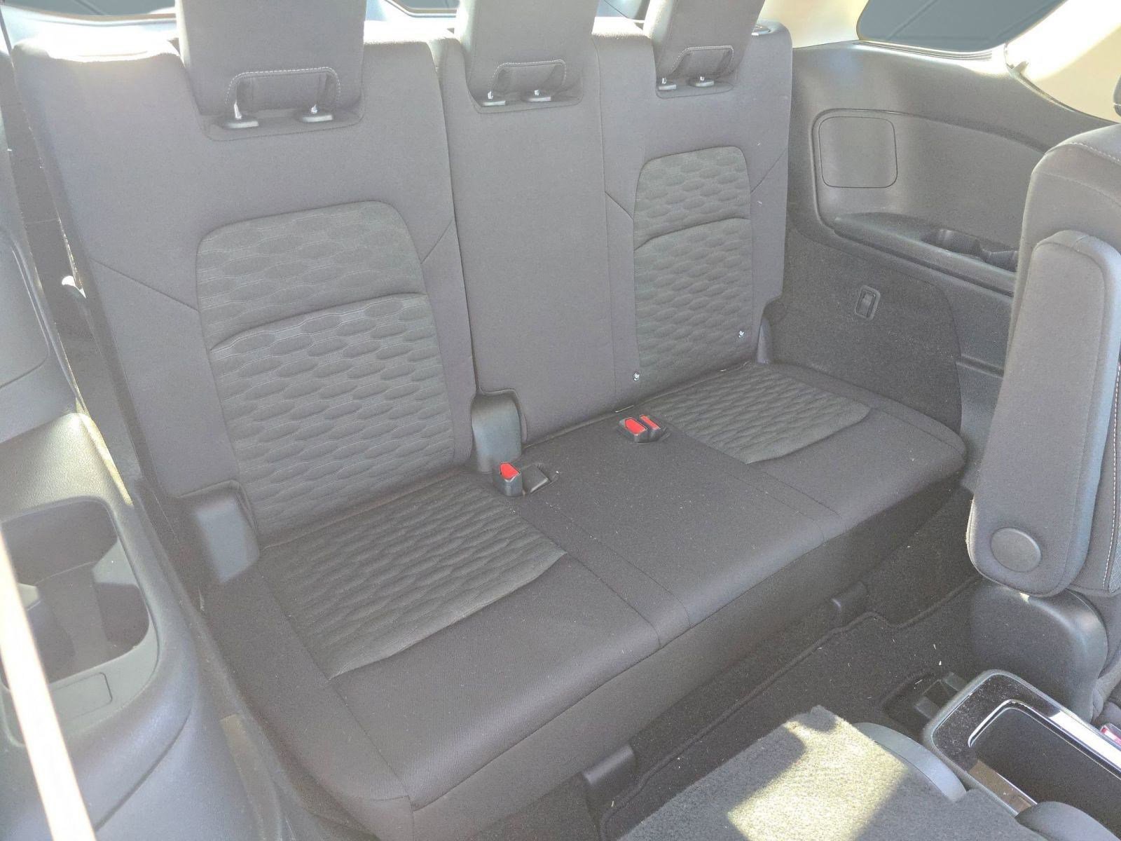 Used 2024 Nissan Pathfinder SV w/ SV Premium Package image 30