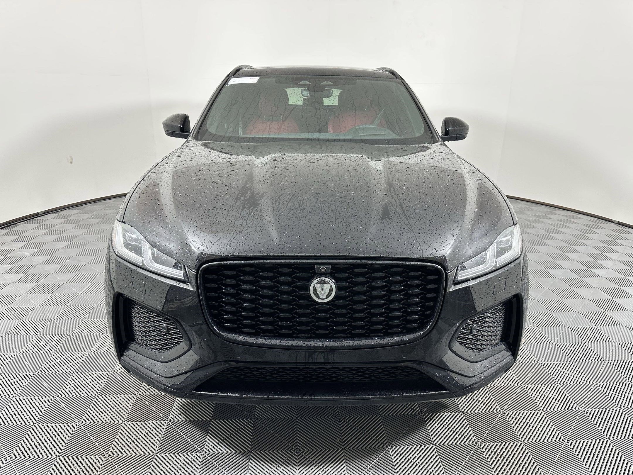 Used 2026 Jaguar F-PACE R-Dynamic S image 5