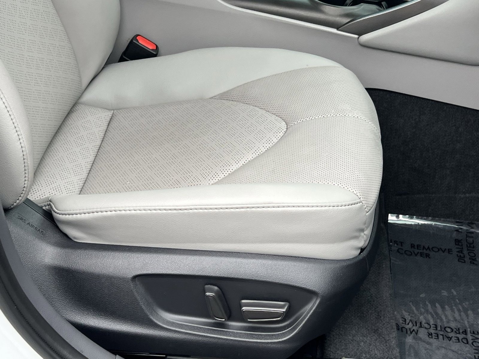 Used 2023 Toyota Camry XSE w/ Navigation Package image 27