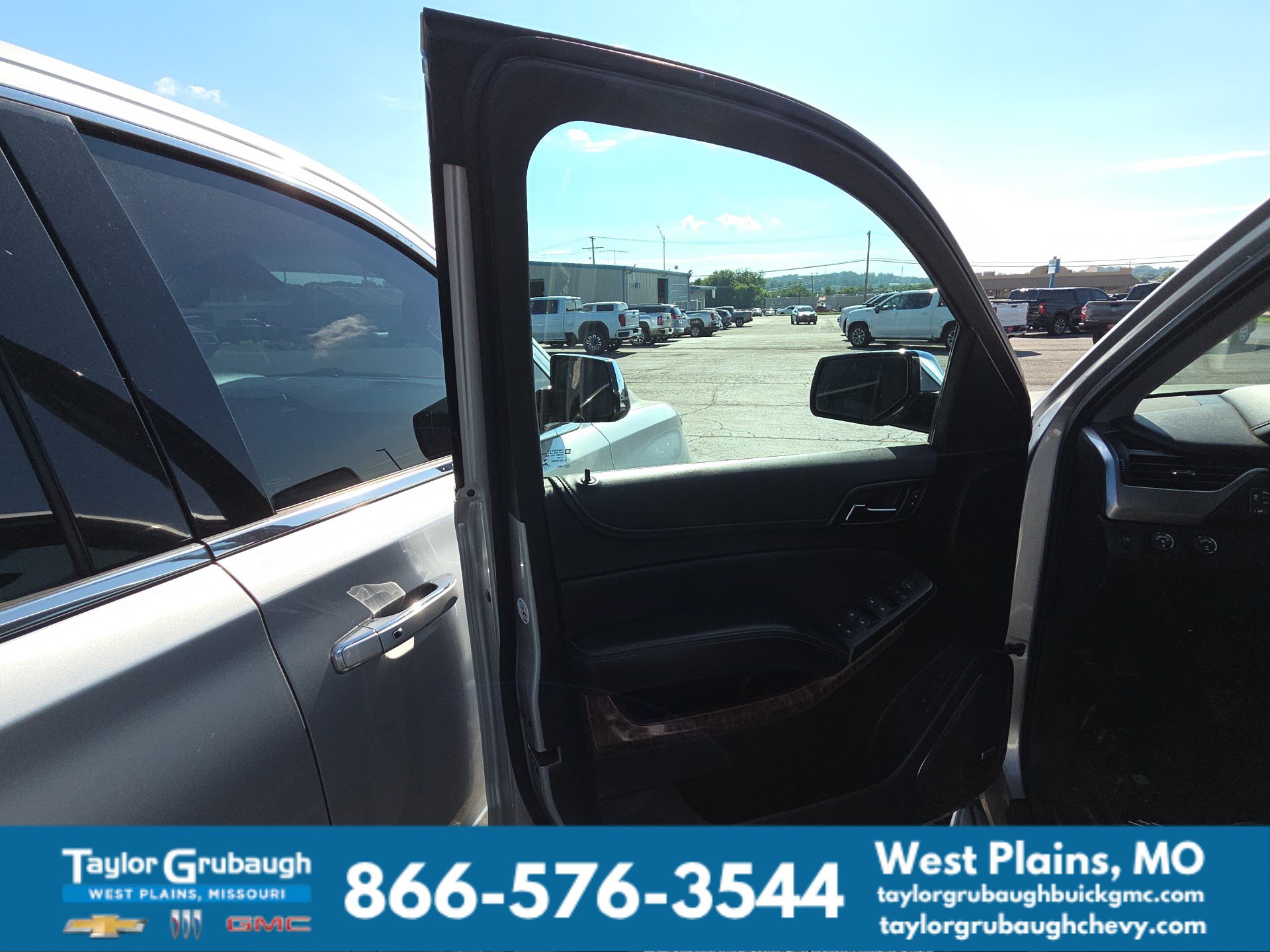Used 2020 Chevrolet Tahoe Premier AWD/4WD image 7