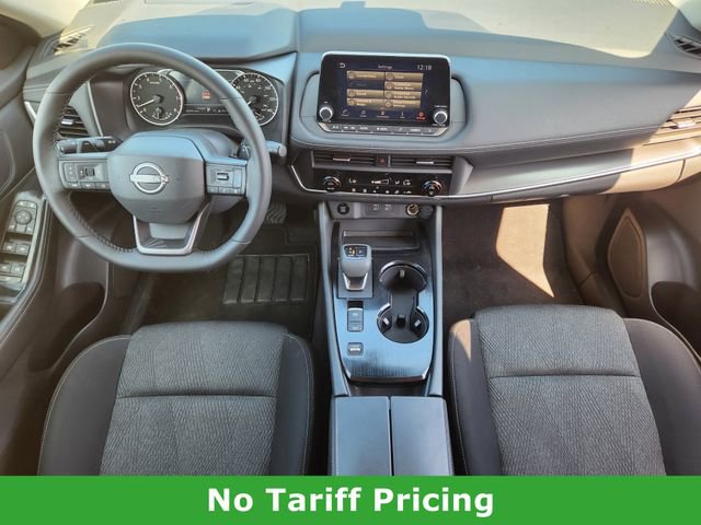 Certified 2025 Nissan Rogue SV FWD image 25